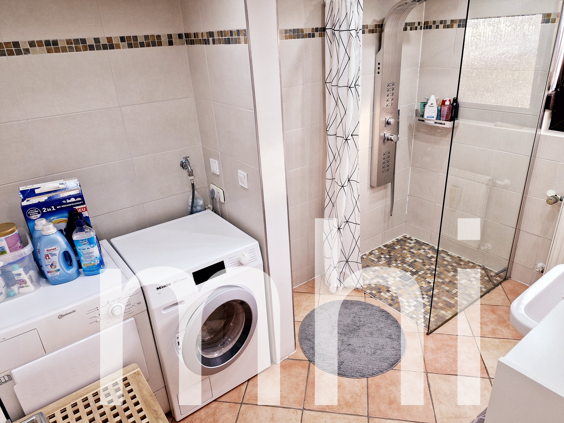 Badezimmer EG