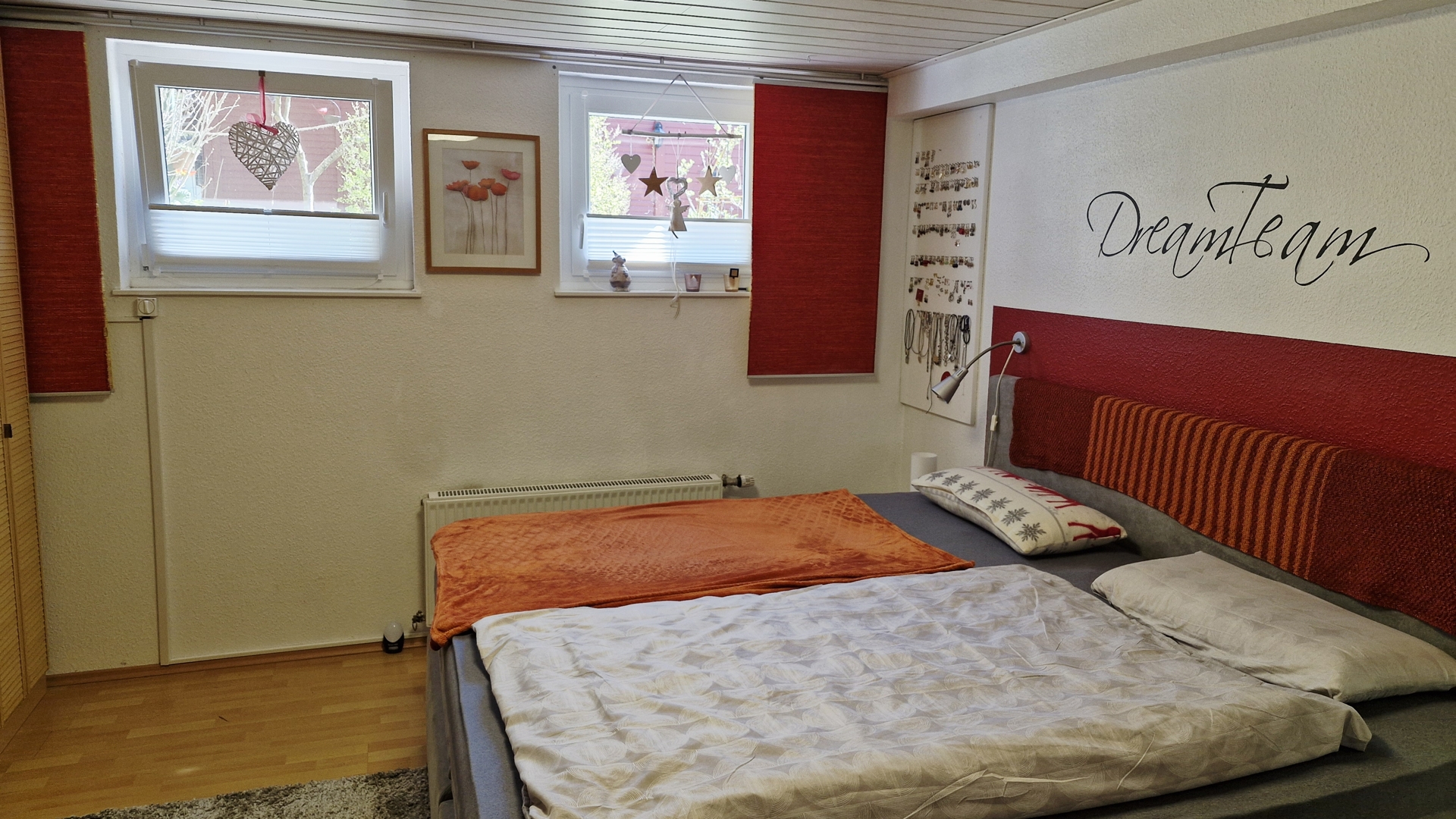 Schlafzimmer UG
